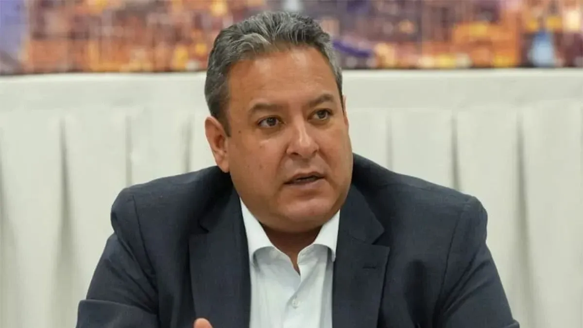 Presidente de YPFB pide a ejecutivos poner sus cargos a disposición