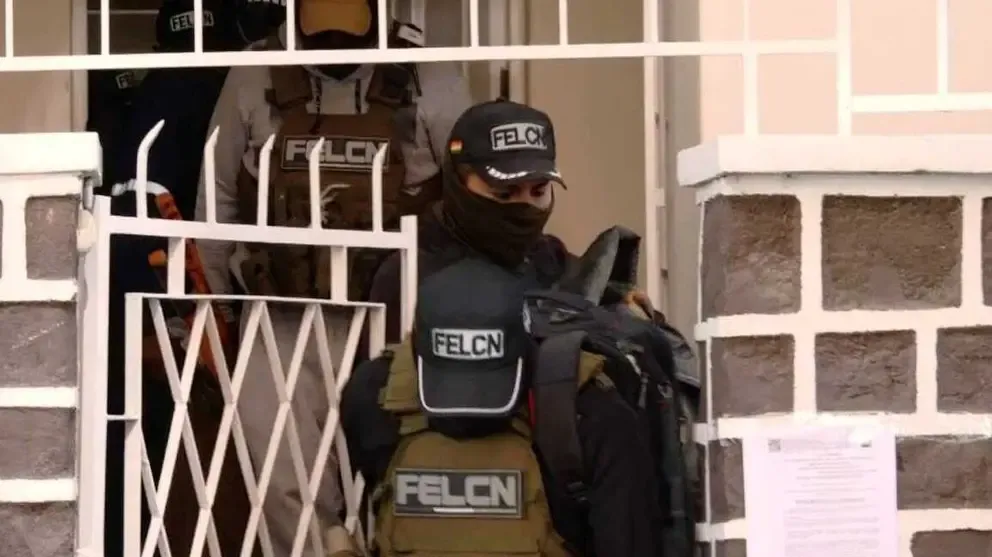 Allanan y precintan una vivienda que funcionaba como casa campaña de Eduardo Del Castillo.