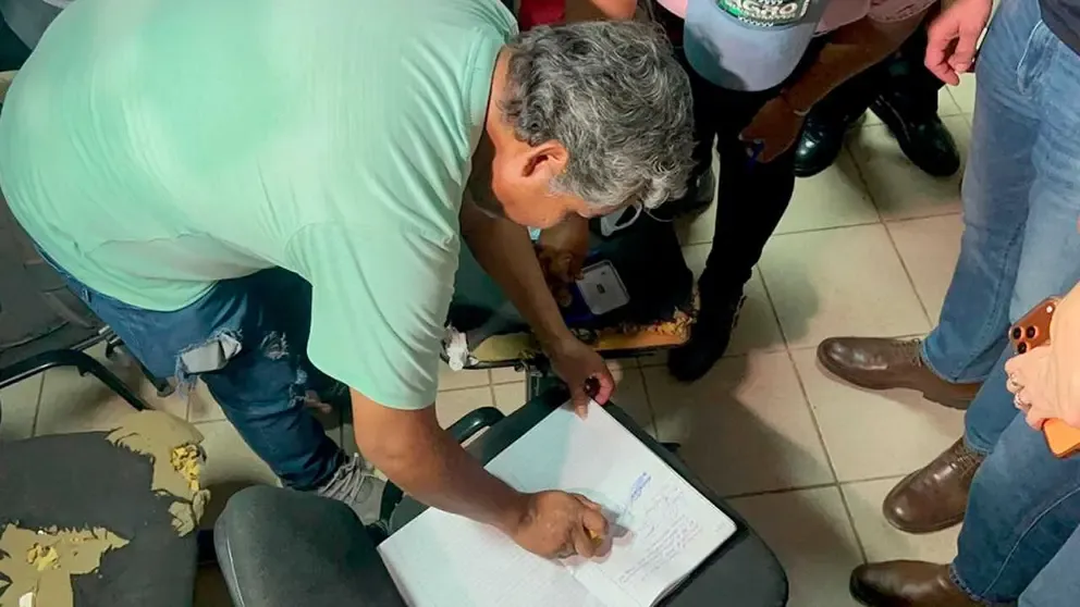 Llegan a un acuerdo y declaran cuarto intermedio en el bloqueo de San Julián