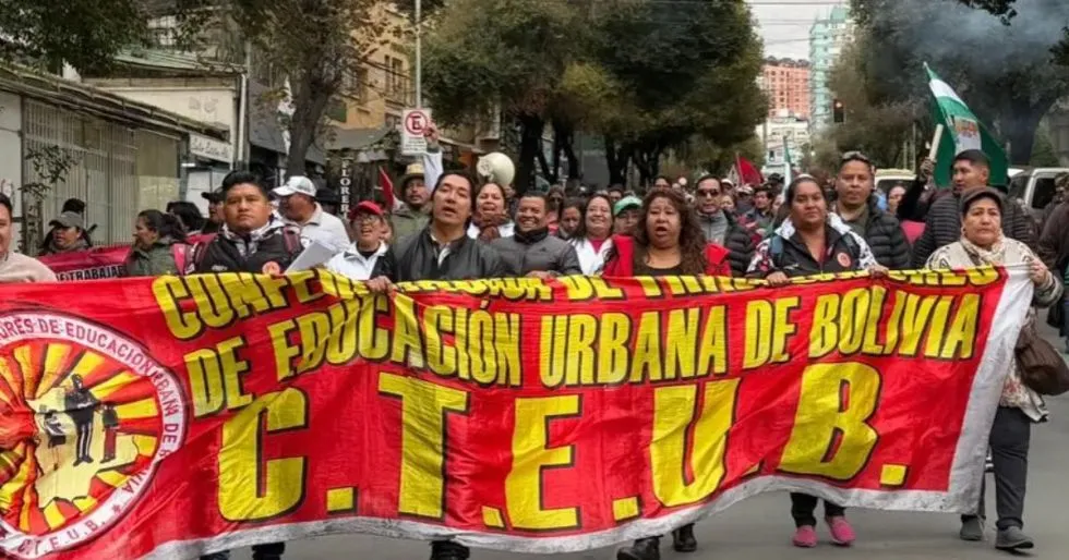 Magisterio urbano rompe diálogo con el Gobierno y anuncia masificación de protestas en La Paz