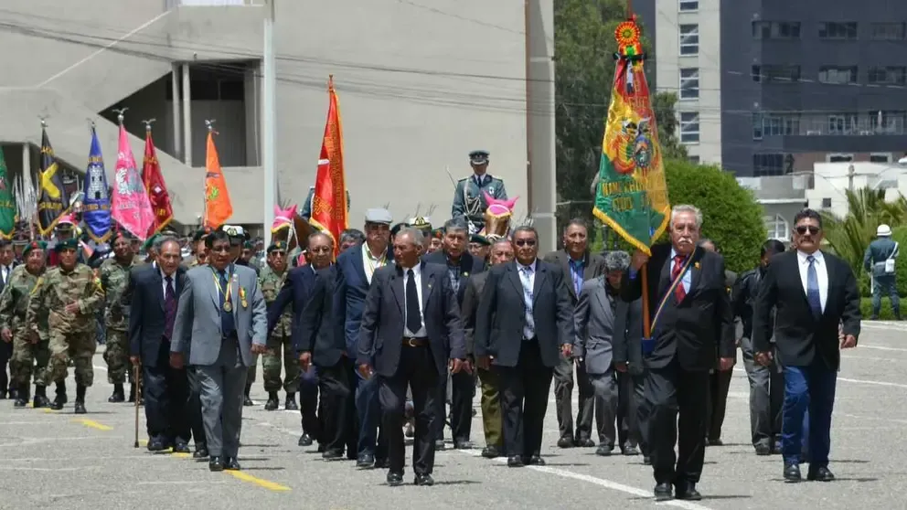 Homenaje a los excombatientes de Ñancahuazú de 1967.