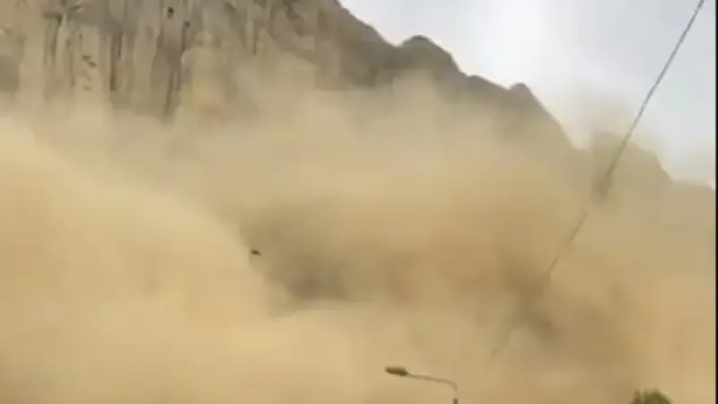 Reportan deslizamiento de cerro en Achumani y piden acciones urgentes a la Alcaldía