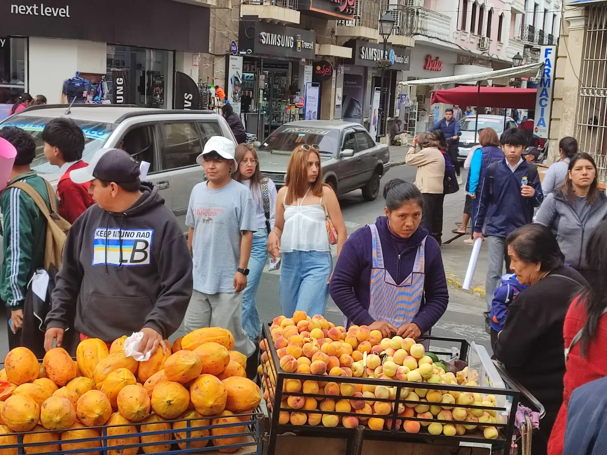 Tarija cambia de ritmo: miles de universitarios llegan y el Congreso Nacional ya se siente en cada rincón de la ciudad