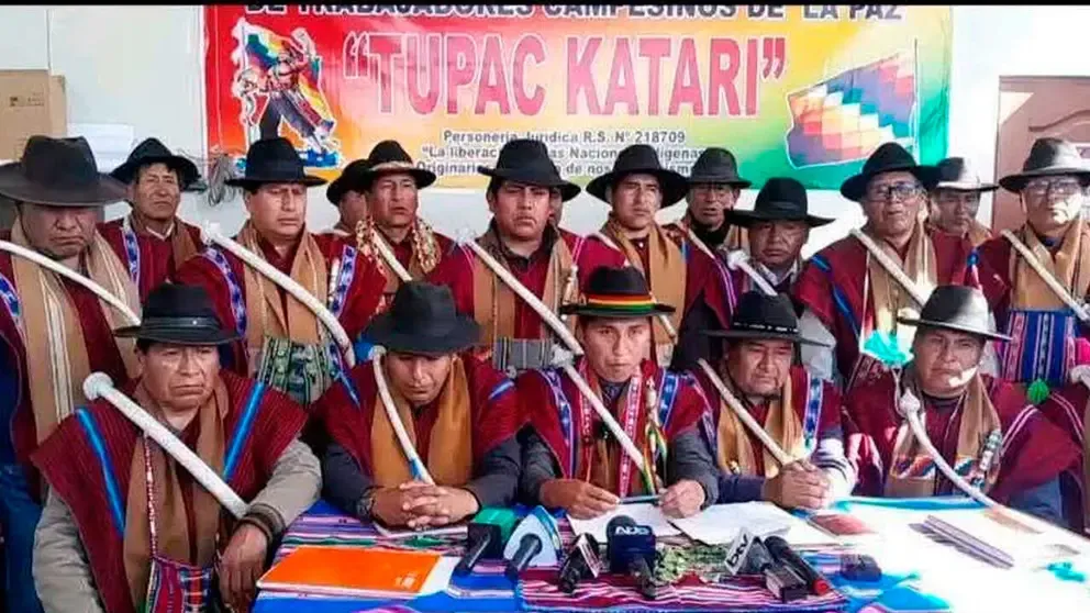 Túpac Katari amenaza con romper el estado de excepción y movilizarse; transportistas lo analizan