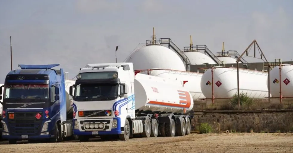 Gobierno prioriza controles de calidad del combustible pese a filas en surtidores Gobierno prioriza controles de calidad del combustible pese a filas en surtidores