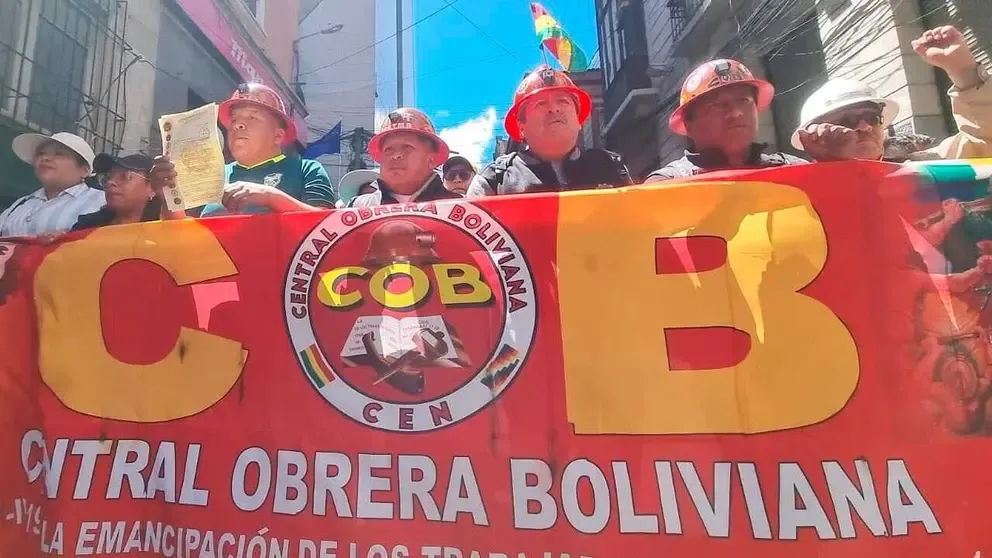 COB desautoriza a sus dirigentes a dialogar mientras siga vigente la aprehensión contra Argollo COB desautoriza a sus dirigentes a dialogar mientras siga vigente la aprehensión contra Argollo
