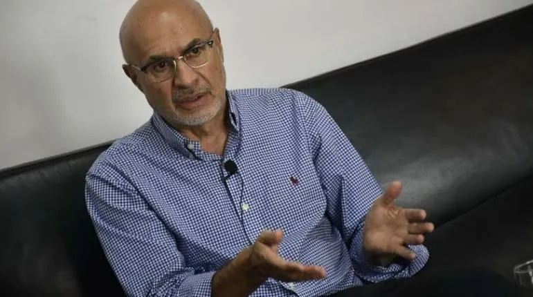 Lupo rechaza legalizar autos indocumentados: “Es un riesgo moral muy fuerte” Lupo rechaza legalizar autos indocumentados: “Es un riesgo moral muy fuerte”