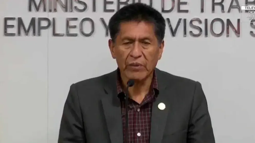 Edgar Morales pone a disposición su cargo como ministro de Trabajo