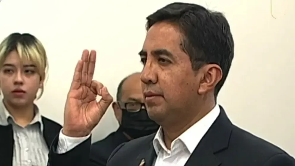 Bascopé, constitucionalista y excandidato de Manfred, nuevo Ministro de Trabajo